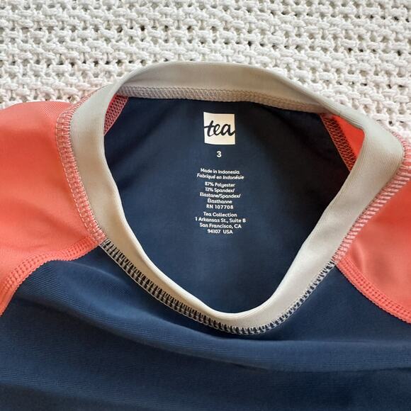 Tea Collection Color Block Rash Guard - Picture 2 of 4